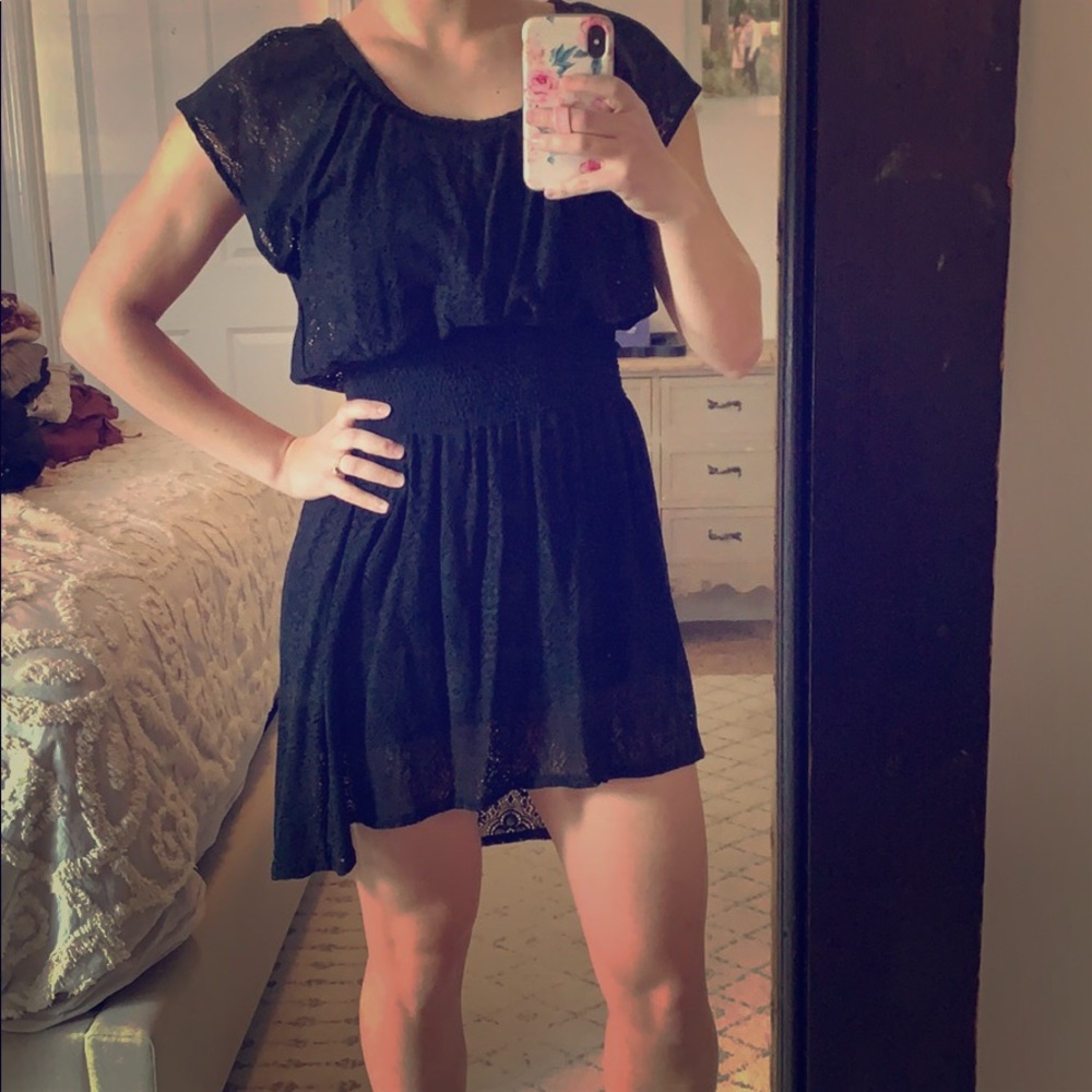 Hi-low black lace dress!